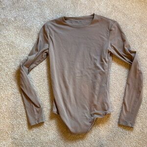 Body Skimming Bodysuit Long-Sleeve Top XS